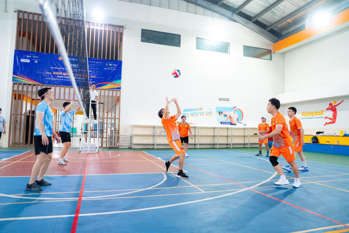 [Hội thao CB-GV-NV 2026] Tuyển sinh - Truyền thông - Marketing bảo vệ ngôi vương Bóng chuyền nam 32
