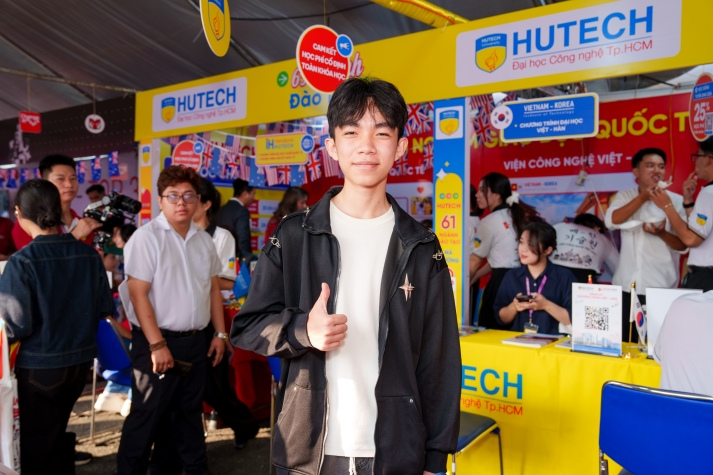 [Video] HUTECH mang đến nhiều thông tin giá trị tại Ngày hội tư vấn tuyển sinh - hướng nghiệp 2026 49
