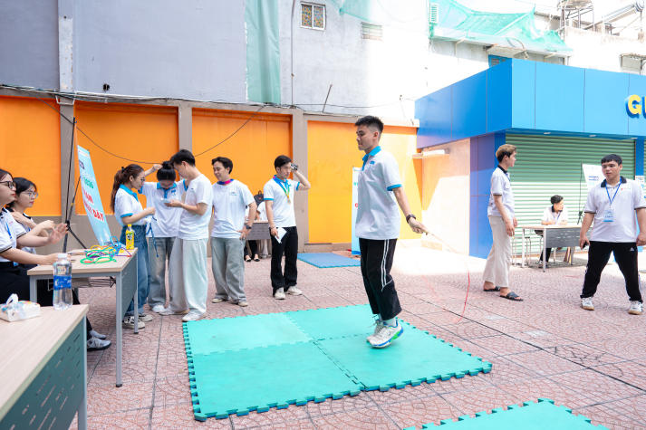 [Video] Sinh viên Khoa Điều dưỡng - Kỹ thuật y học “cháy” hết mình tại HUTECH’s Health Festival 2026 50