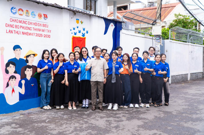 Điểm tin hoạt động Mùa hè xanh HUTECH 2025: Mặt trận TP.HCM sôi nổi với loạt công trình ý nghĩa 124