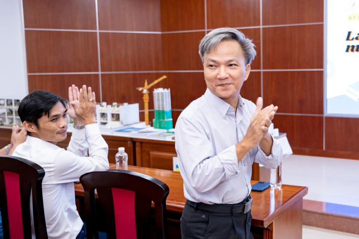 Tân sinh viên HUTECH cùng MC Trác Thuý Miêu bàn chuyện “Làm gì để thích nghi với môi trường Đại học” 21