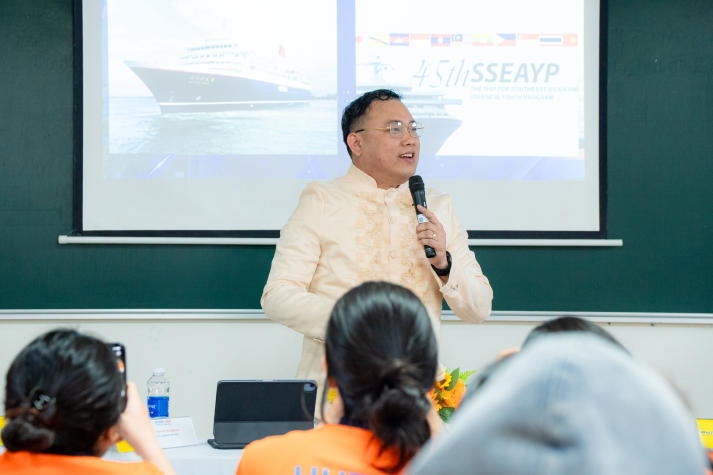 HUTECH students expand creative thinking and global connections through a workshop series with Philippine speakers 29