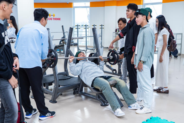 Vi vu HUTECH, đoàn học sinh tỉnh Trà Vinh khám phá “Đại học GenZ” 22