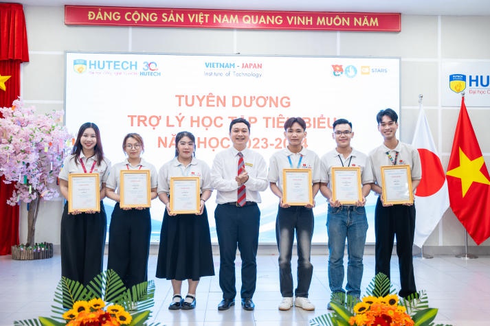 VJIT tổng kết và phát động phong trào sinh viên năm học 2024-2025 31