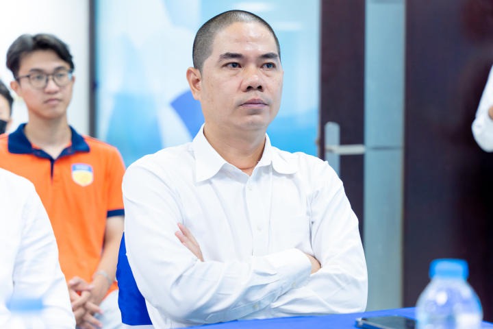 [Video] Sinh viên Khoa Luật HUTECH gặp gỡ chuyên gia, tìm hiểu cơ hội nghề nghiệp tại Ngân hàng Bản Việt 24