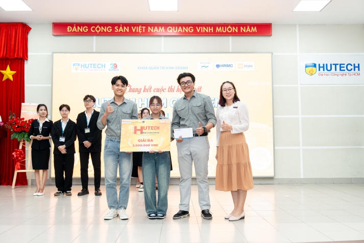 Tân Quán quân Cuộc thi “HUTECH HRM CHALLENGE” lần thứ II là sinh viên Quản trị nhân lực HUTECH 372