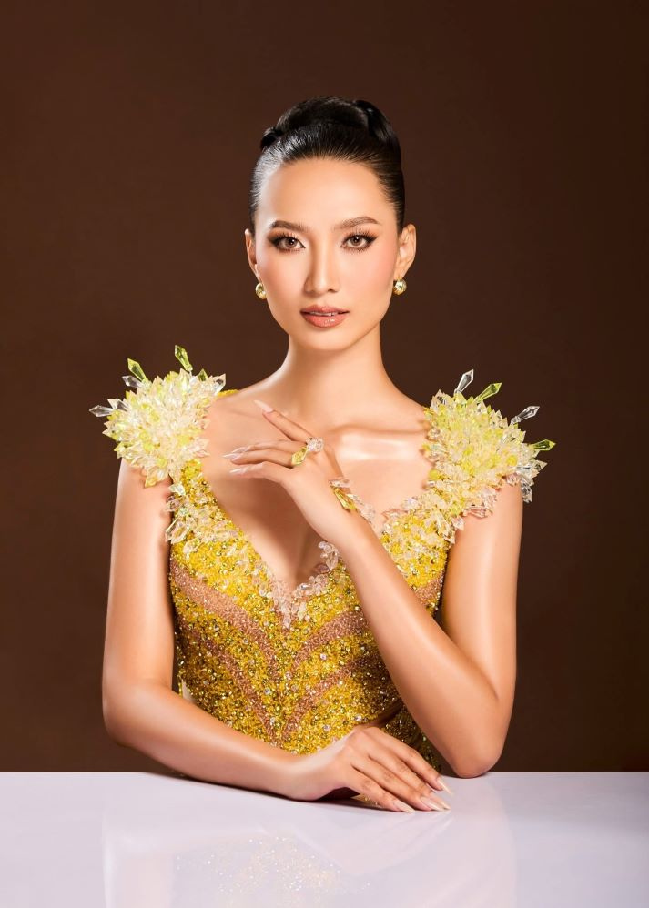 Dàn Miss & Mr HUTECH qua các thời kỳ tái xuất tại Đêm hội văn hóa Chào năm học mới tối 22/10 54
