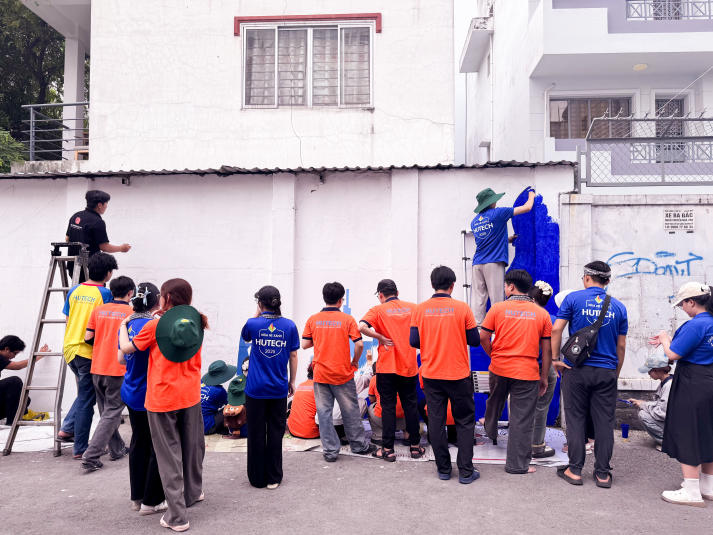 Mùa hè xanh HUTECH mặt trận TP.HCM: Hoàn thiện nhiều công trình ngay tuần đầu sau ra quân 10