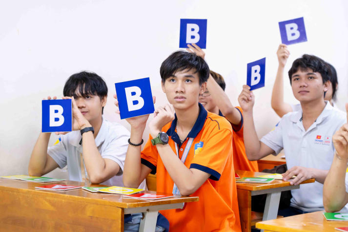 Chung kết "Kim bảng Nhật ngữ": Sân chơi trí tuệ, lan toả văn hóa Nhật Bản tại VJIT 42