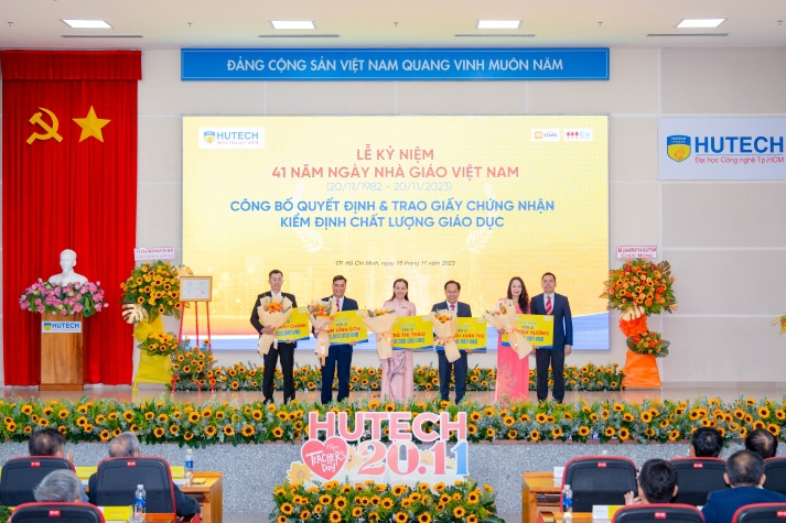 [Video] HUTECH long trọng tổ chức Lễ kỷ niệm 41 năm Ngày Nhà giáo Việt Nam 145