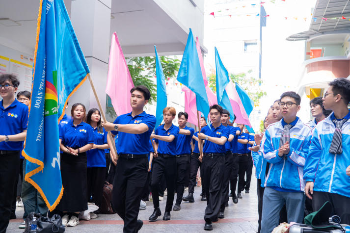 Mùa hè xanh HUTECH 2025: Bước chân tình nguyện, lan tỏa niềm tin 15