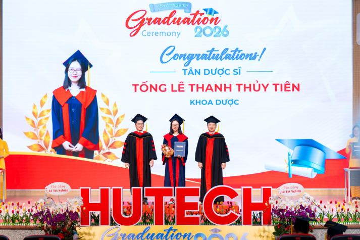 HUTECH vinh danh Tân Cử nhân, Tân Dược sĩ tại Lễ trao bằng tốt nghiệp 67