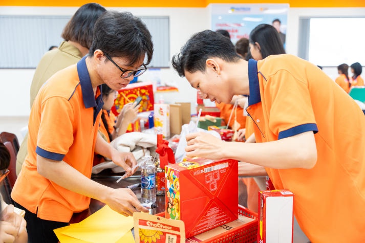 Sinh viên Khoa Tài chính - Thương mại gói yêu thương, gửi ấm áp trong những món quà Tết ý nghĩa 27