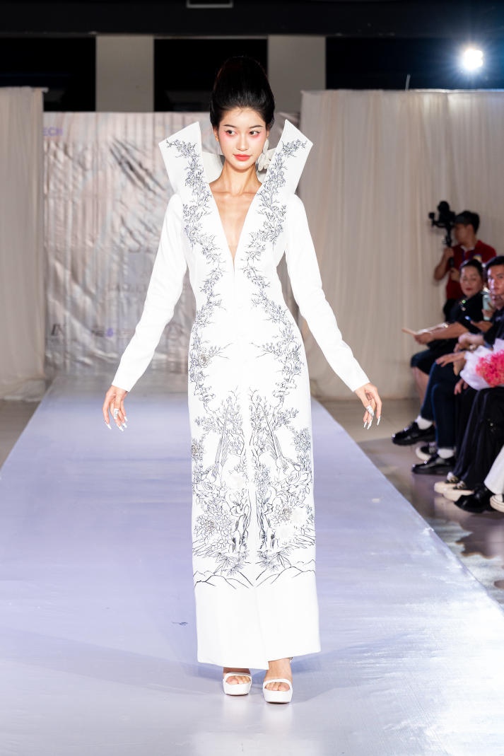 [Video] Sinh viên Thiết kế thời trang HUTECH “trình làng” loạt đồ án tốt nghiệp với nhiều ý tưởng độc đáo 295