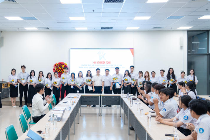 Thế hệ cán bộ Hội HUTECH mới ra mắt: Sẵn sàng cống hiến, dẫn dắt phong trào sinh viên 53