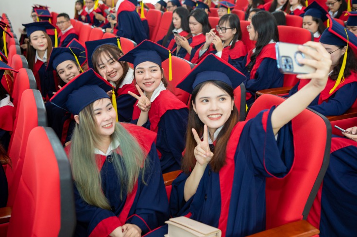 Tân Kỹ sư, Cử nhân Chương trình Việt - Nhật rạng ngời trong Lễ tốt nghiệp tràn đầy niềm vui và kỳ vọng 138