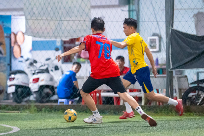 [Hội thao CB-GV-NV 2026] Chốt 08 tấm vé vòng Tứ kết Bóng đá nam 45