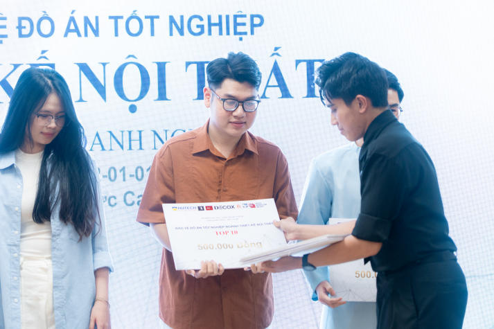 [Video] Sinh viên Thiết kế nội thất tự tin bảo vệ đồ án, khẳng định tư duy sáng tạo và năng lực nghiên cứu thực tiễn 135