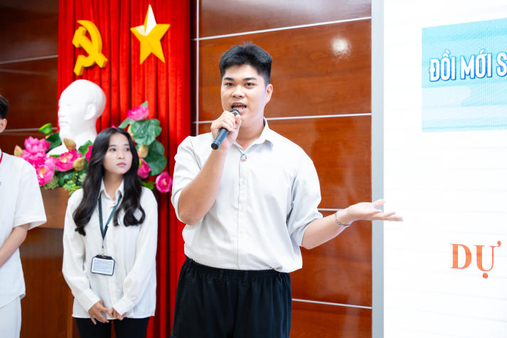 Bí quyết giúp sinh viên HUTECH tự tin truyền đạt ý tưởng, làm chủ sân khấu 32