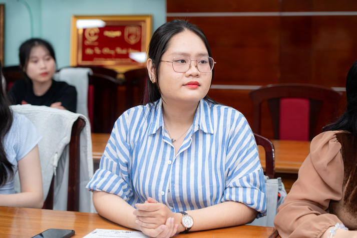 Sinh viên Khoa Hàn Quốc học khám phá cơ hội nghề nghiệp du lịch cùng đại diện Selectum Noa Cam Ranh 57