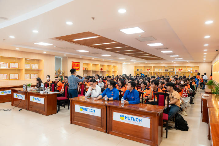 Sôi nổi Ngày hội “Sinh viên 5 tốt”: HUTECH-ers chủ động rèn luyện, bứt phá bản thân 54