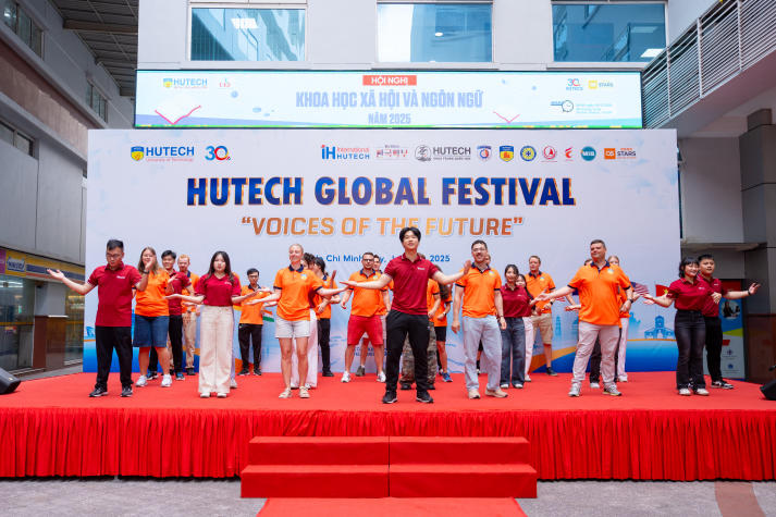 [Video] Sinh viên HUTECH “chạm” vào đa sắc văn hóa tại HUTECH Global Festival 2025 140