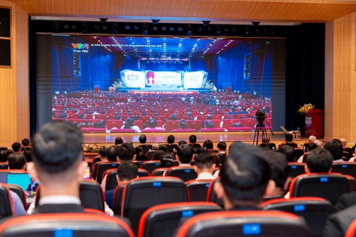 HUTECH opens the 2025-2026 academic year alongside the national celebration of 80 years of Vietnam’s education 17