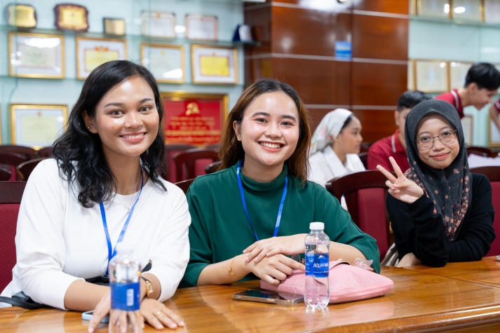 Khai mạc "Vietnam Study Tour Program 2024", sinh viên HUTECH có cơ hội giao lưu quốc tế cùng giảng viên và sinh viên UNIMAS 195