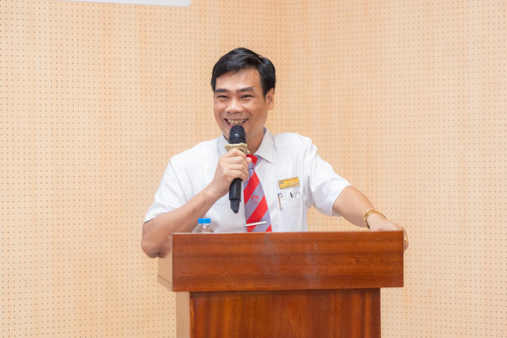 Tân binh Viện Khoa học Ứng dụng học hỏi từ đàn anh, sẵn sàng chinh phục giảng đường đại học 103