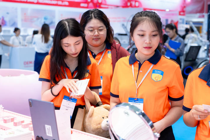 Giảng viên HUTECH chia sẻ định hướng đào tạo nhân lực ngành Công nghệ thẩm mỹ tại “Beauté KOLs Talks 2026” 71