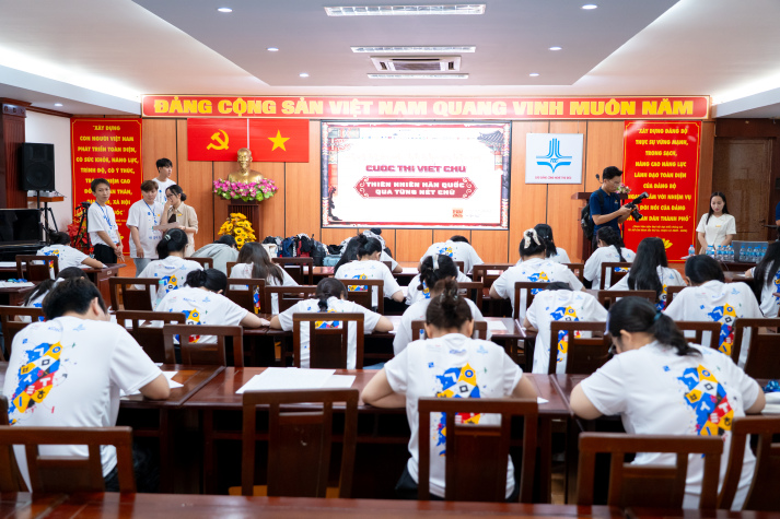 Sinh viên Khoa Hàn Quốc học giành 4 giải thưởng tại Ngày hội chữ Hàn Hangeul 2026 101