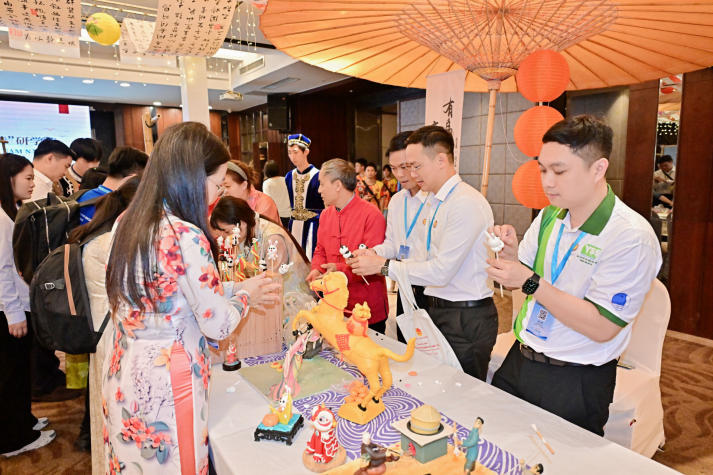 PGS.TS. Hà Minh Tuấn tham gia “Hành trình đỏ nghiên cứu, học tập” tại Trùng Khánh (Trung Quốc) 60