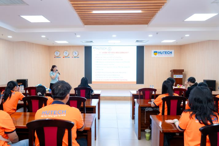 Tân sinh viên Thú y làm quen với những nguyên tắc an toàn trong phòng thí nghiệm 8