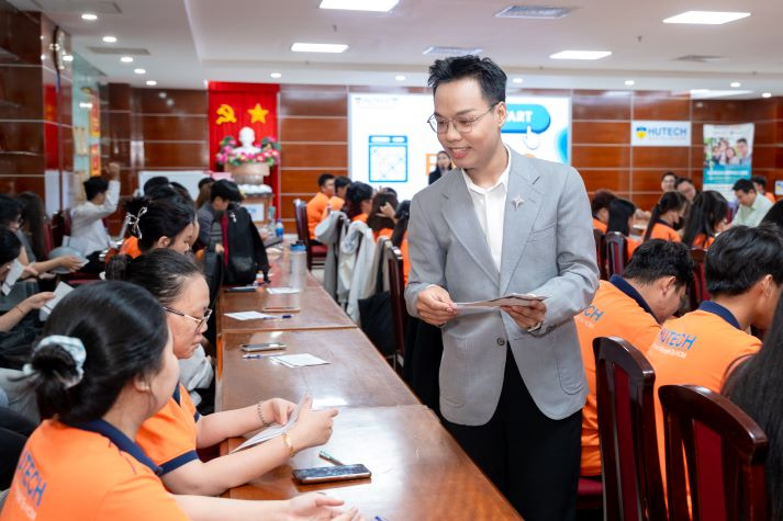 “Hiểu mình” đúng cách, HUTECH-ers thêm vững vàng trên hành trình học tập 107