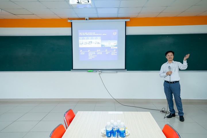 Viện Công nghệ Việt - Nhật tổ chức tập huấn “Tư duy thiết kế dự án” cho đông đảo CB-GV-NV Trường 70