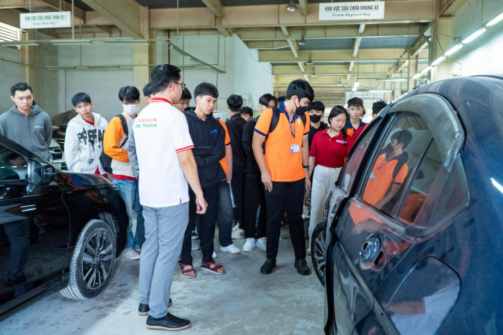 [Video] Kỹ thuật đỉnh cao - Ý tưởng táo bạo: Loạt sản phẩm của sinh viên HUTECH gây sốt 163