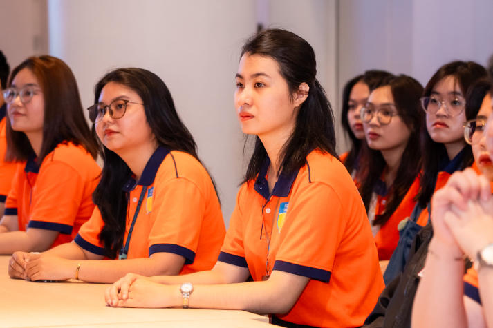 [Ảnh] Kiến tập tại C.P. Việt Nam: Cơ hội cọ xát thực tiễn cho sinh viên ngành Kinh tế quốc tế 32