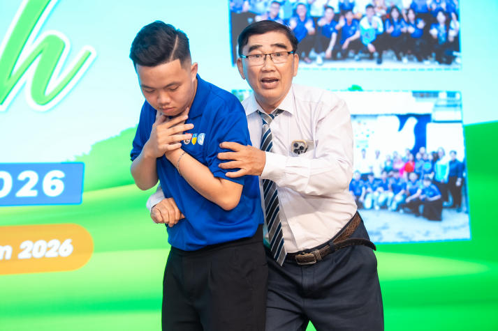 Gần 400 chiến sĩ Mùa hè xanh HUTECH 2026 vững vàng hành trang trước ngày ra quân 45