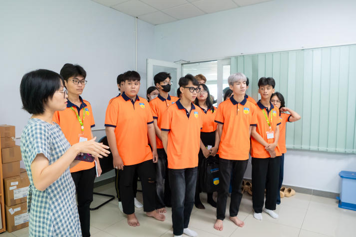 Tân binh Công nghệ sinh học trải nghiệm thực tiễn nghiên cứu tại Trung tâm Công nghệ sinh học TP.HCM 58