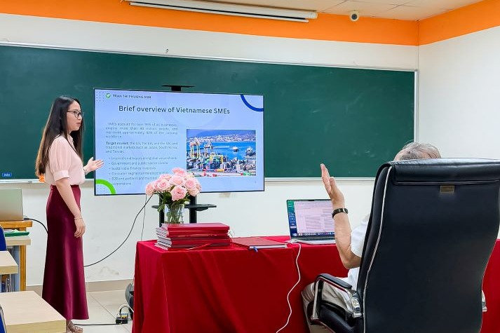 20 học viên MBA Đại học Lincoln bảo vệ luận văn Thạc sĩ trước hội đồng quốc tế 30