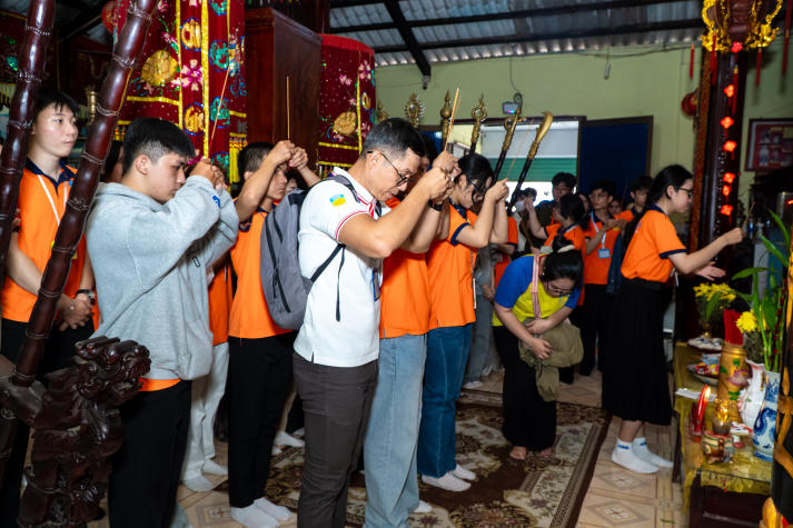 Students from the Faculty of Tourism and Hospitality Management Explore Sustainable Tourism in Can Gio 22