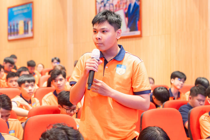 Tân sinh viên I-HUTECH định hình lộ trình tiếng Anh ngay từ những ngày đầu 84