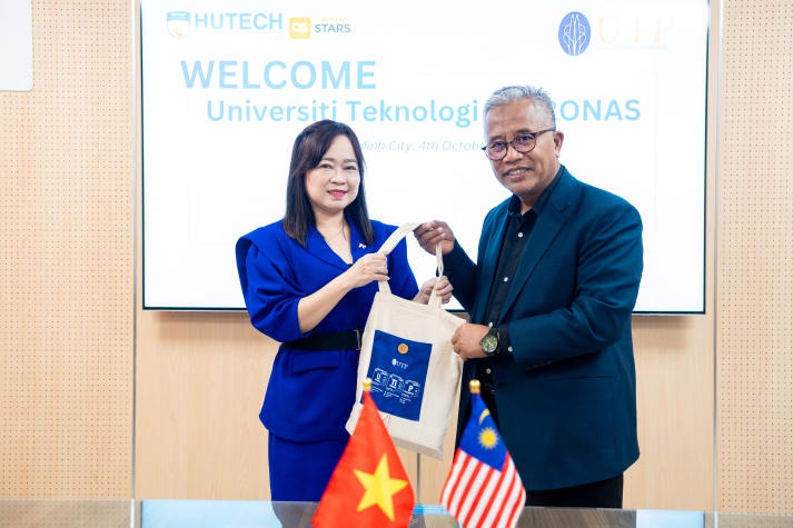 HUTECH explores partnership to enhance educational quality with Universiti Teknologi Petronas (Malaysia) 51