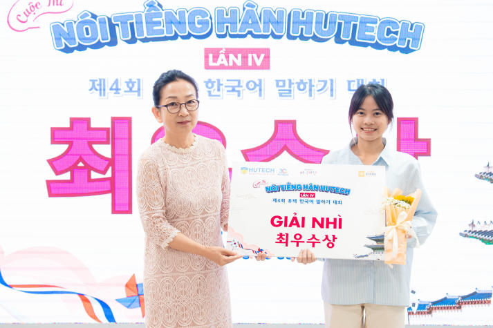 [Video] Tỏa sáng tại Chung kết, sinh viên ngành Đông phương học giành giải Nhất Cuộc thi Nói tiếng Hàn HUTECH 173