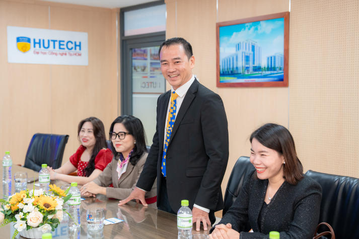 HUTECH chào đón Hội Doanh nhân Sài Gòn đến thăm và chúc Tết 29