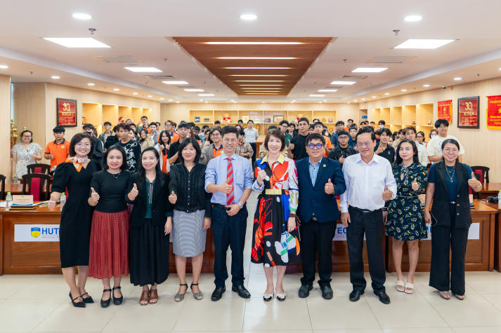 Sinh viên Khoa Kiến trúc - Mỹ thuật và Khoa Xây dựng tự tin “ghi điểm” với nhà tuyển dụng từ kỹ năng thực chiến 68