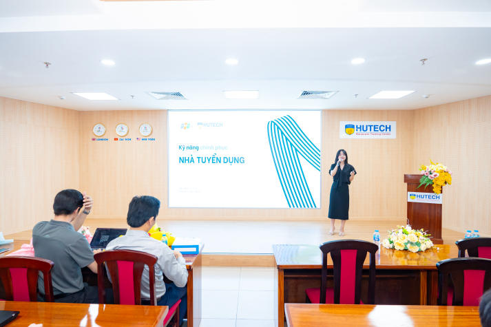 Trang bị kỹ năng ứng tuyển, sinh viên Công nghệ thông tin tự tin bước vào “đấu trường” tuyển dụng 43