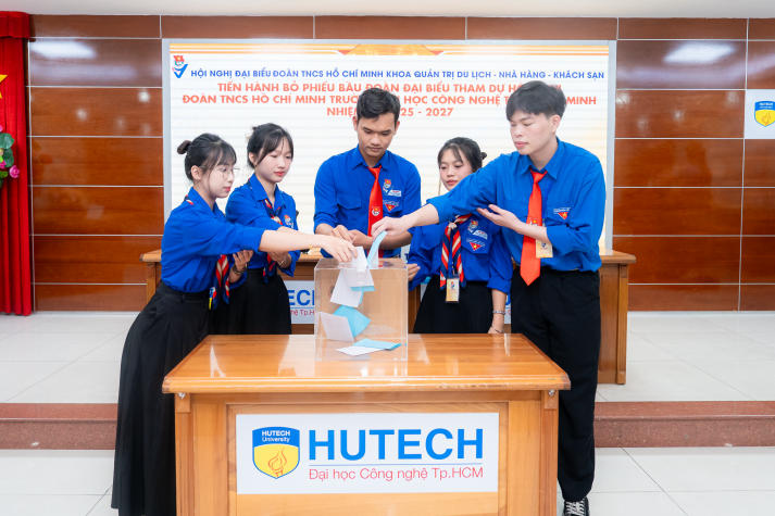 Tuổi trẻ Khoa Quản trị Du lịch - Nhà hàng - Khách sạn: Năng động, gắn kết và vững bước trong nhiệm kỳ mới 91