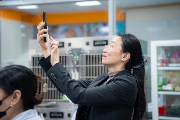 HUTECH and Adelaide University discuss cooperation in Veterinary Science and Engineering 67