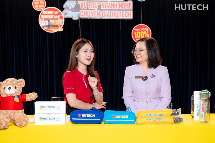 [HUTECH TIKTOK LIVE 2026] Gỡ rối chọn ngành, cập nhật học bổng cùng loạt chia sẻ thực tế từ chuyên gia 17